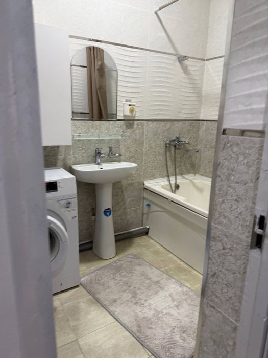 Ц-15  Себзар Жангох Абая 2-х комнатная квартира 60м2 7-этаж