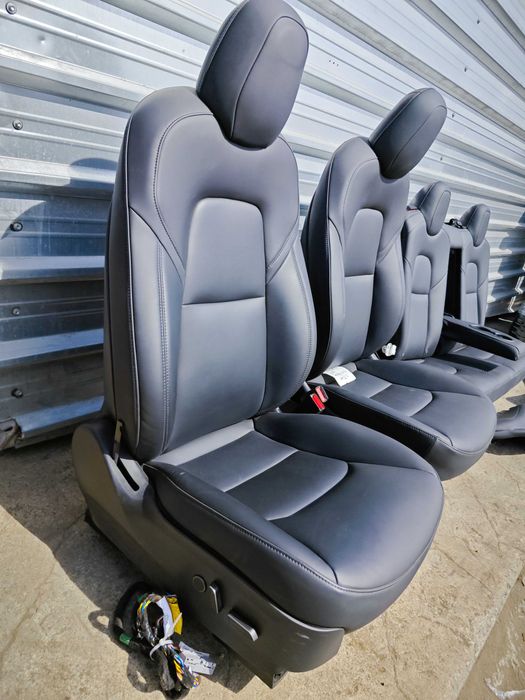 Рекаро кожен салон Tesla Model 3 седалки Тесла Модел 3 подгрев ел Н127