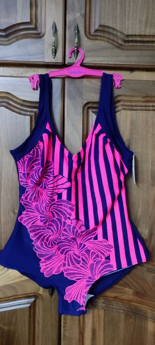 Брендовый  купальник. Размер 52.