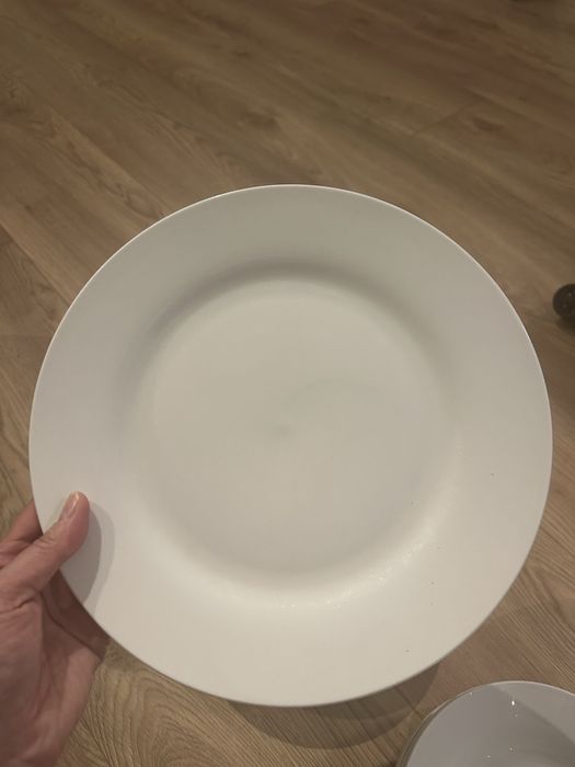 Коплект чинии за хранене