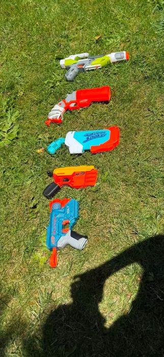 Nerf пушки и пистолети