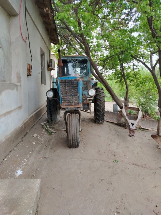 traktor mtz 80 sotiladi