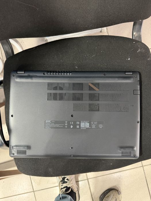 Vand laptop acer aspire 3 i5 8265u 8gb ssd 256gb full hd 15,6 inch