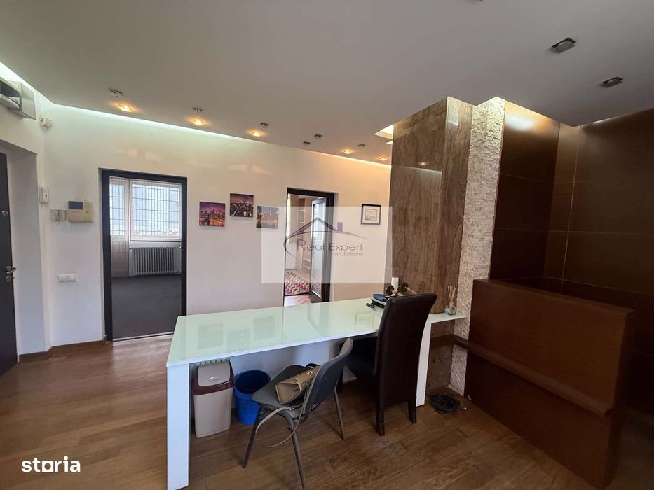 Apartament 4 camere-Piata Cipariu pentru birou sau locuit