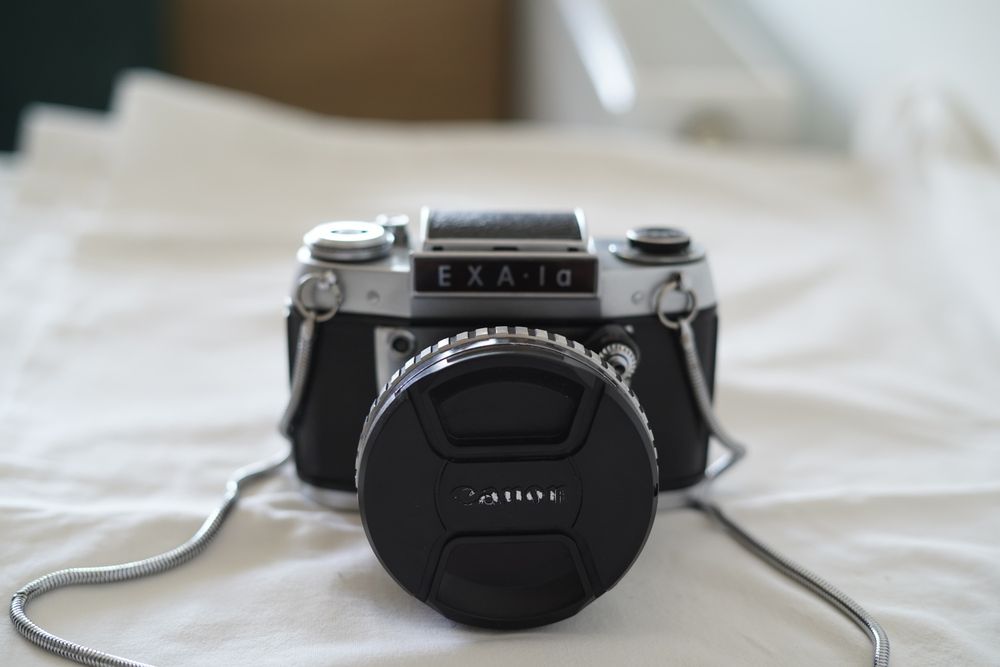 carl zeiss flektogon 20mm f4 cu aparat EXA