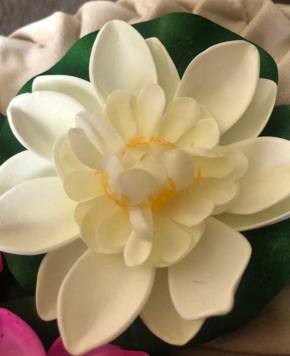 Flloare de lotus artificial