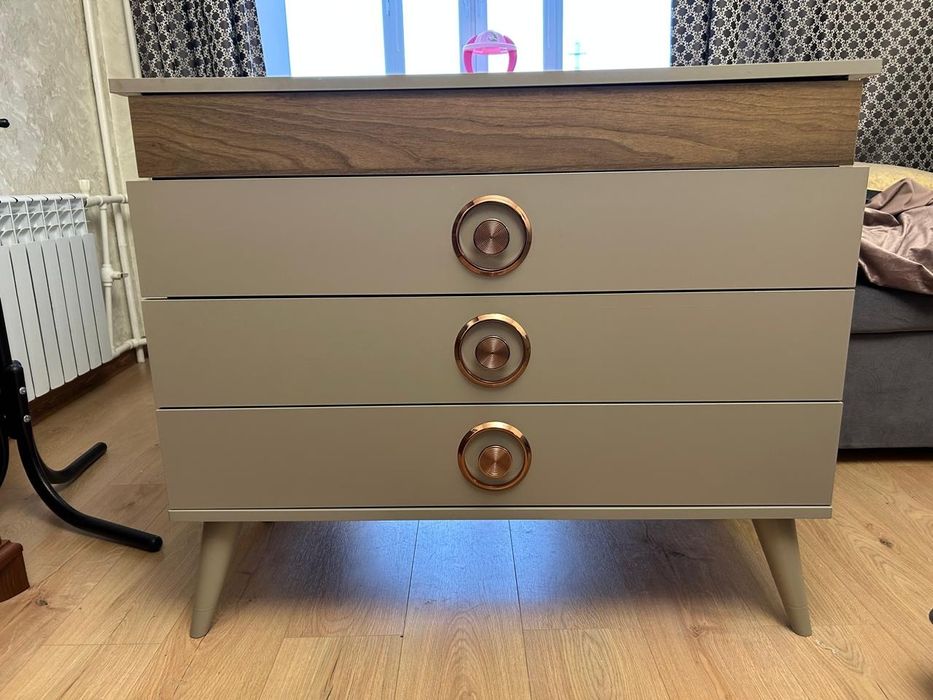 Прлдам комод 30000