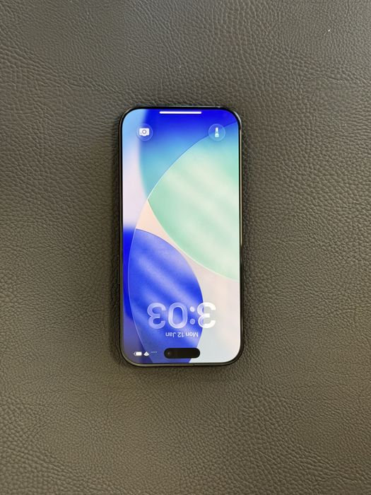 Продавам iPhone 16 PRO 100% батерия