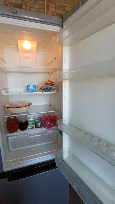 Холодильник Indesit