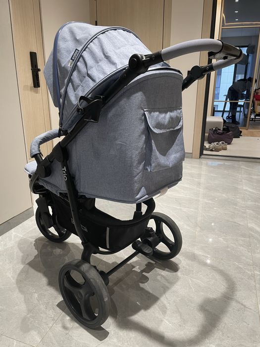 Продам коляску babyton