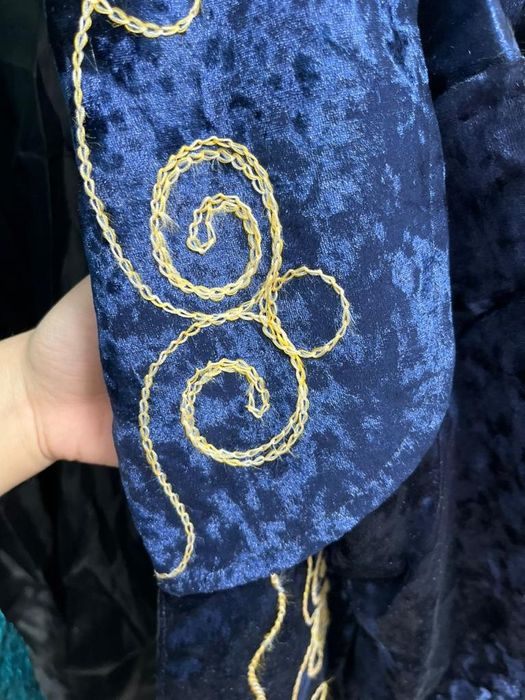 Продам шапан новые