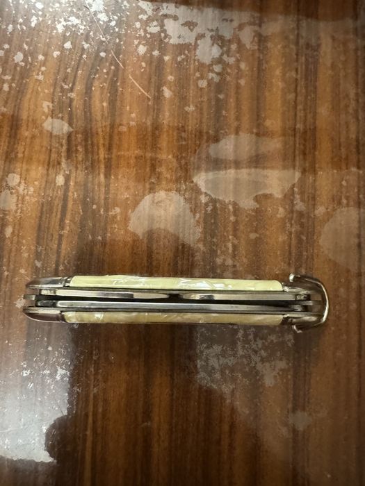 Ножик мультитул.