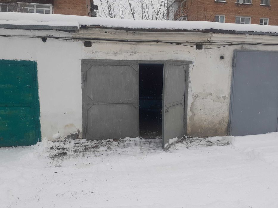 Продам гараж под легковое авто