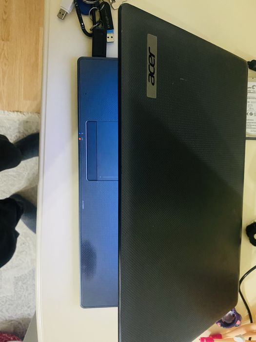 Ноутбук сатылады