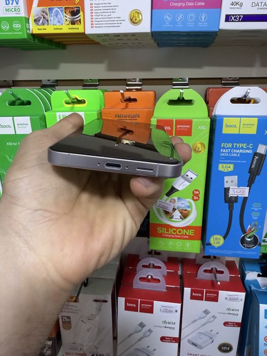 Samsung s24 fe 256 почти новы