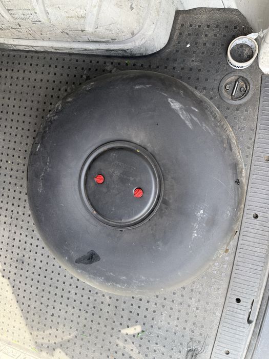 Газова бутилка за резервна гума