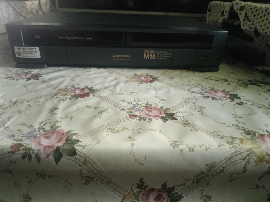 Aparat video recorder Mitsubishi HS M16 defect