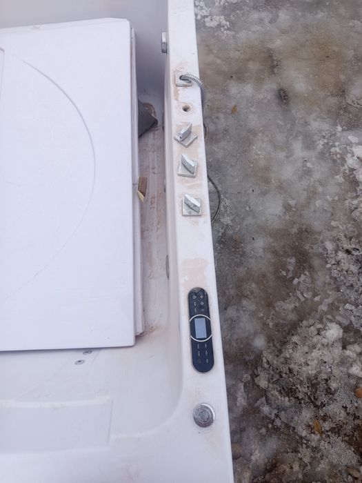 Продам ванную джакузи