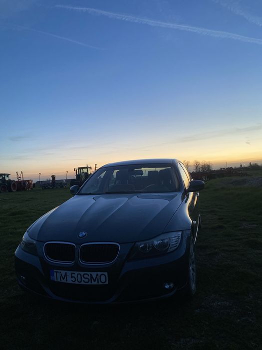 Vând BMW 318 2009 face lift