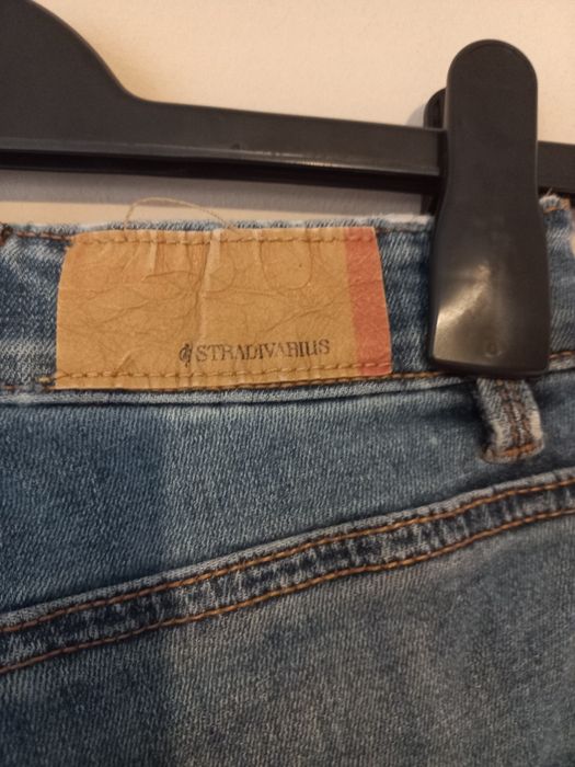 Blugi stradivarius