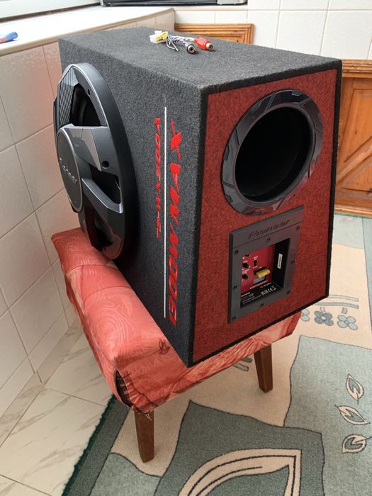 Бас каса Pioneer 12