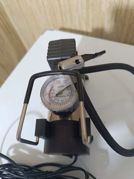 Автокомпрессор для шин