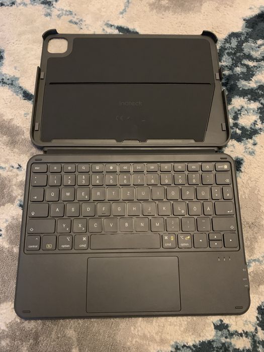 Husa cu tastatura pt protectie tableta iPad PRO 11"