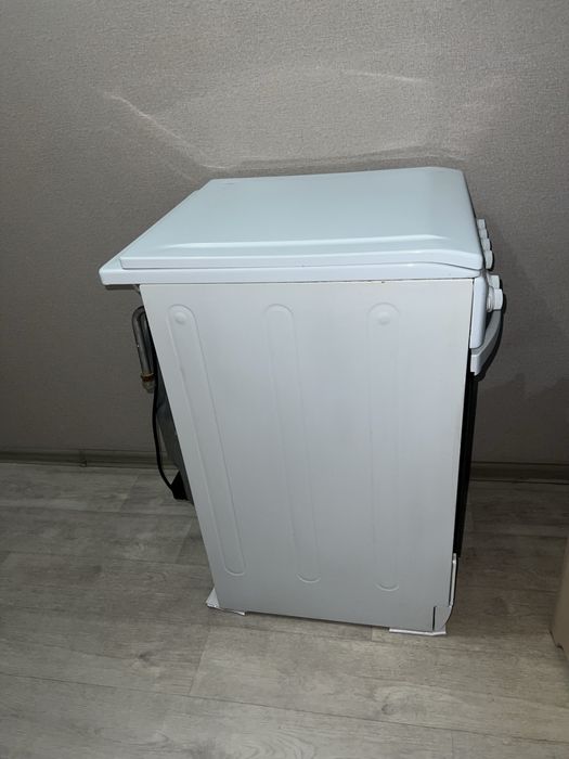 Продам газ плиту