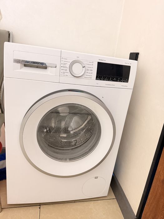 Продается стиралный машина Bosch