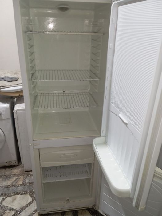 Рабочая холодильник с доставкой