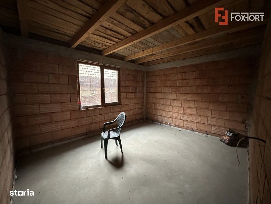 Casa individuala cu 12 camere, 400 mp utili - Bucovat