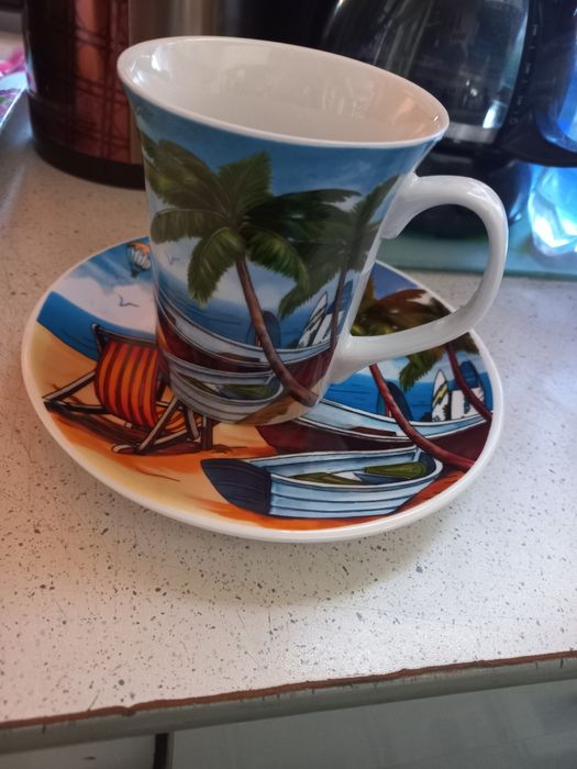 Посуда разная новая и микровалновка