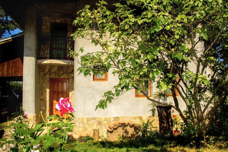 Вила Понтика - Villa Pontica - стаи под наем, нощувки, почивка сред пр