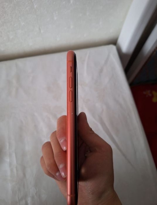 Айфон хр 128гб..