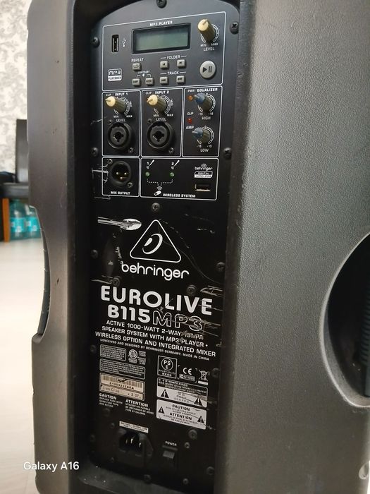Boxa behringer B115 MP3