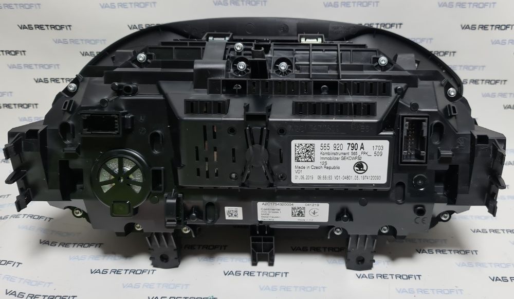 Ceasuri Digitale SKODA Kodiaq Karoq Plasma 565920790A 565 920 790 A