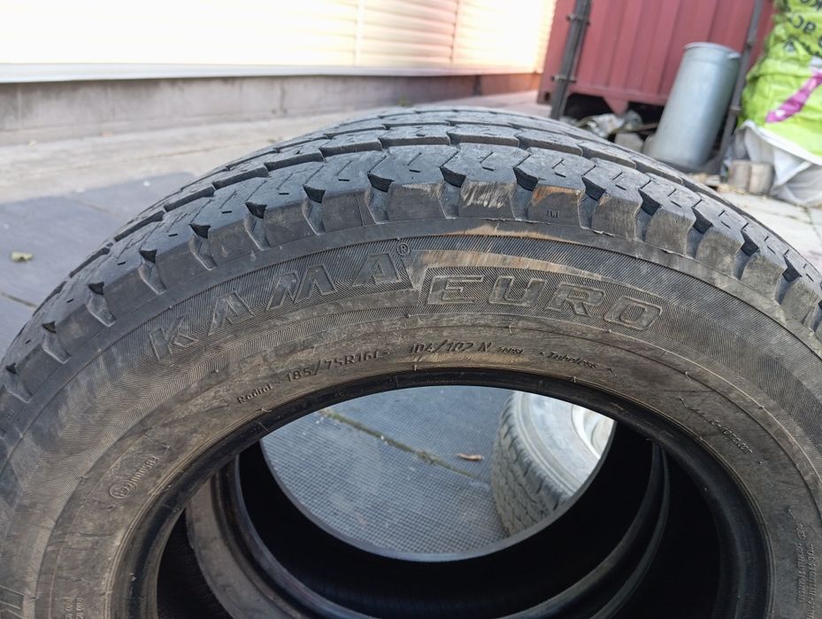 Продам резину с дисками б/у на Газель