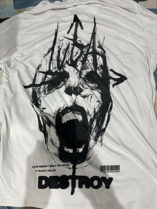 Рядка тениска на Luda XL