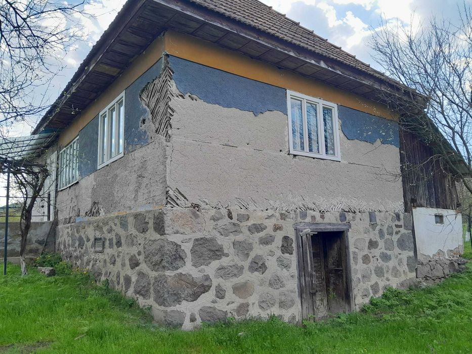 Casă + teren de vânzare în Brad, Hunedoara – proprietar