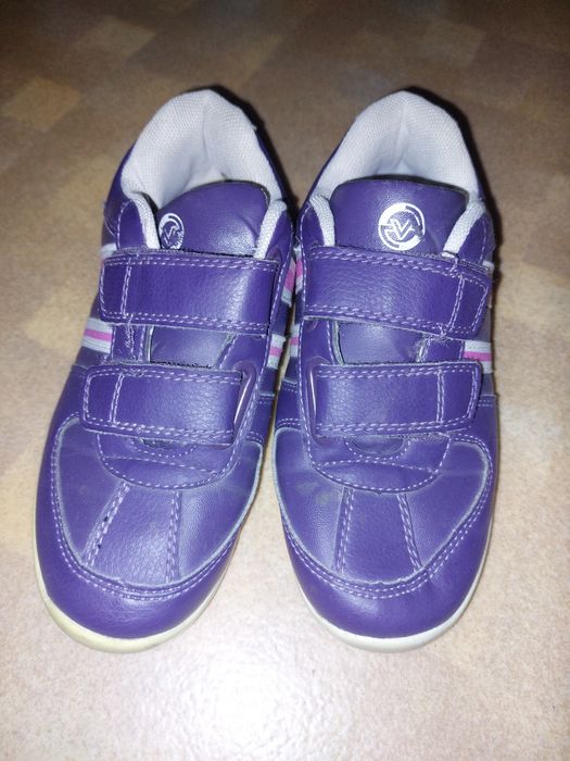 Кроссовки детские