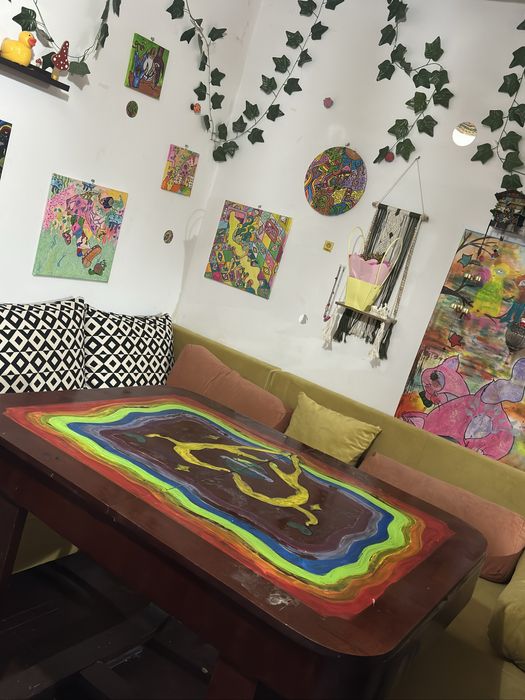 Masa pictata extensibila lemn masiv