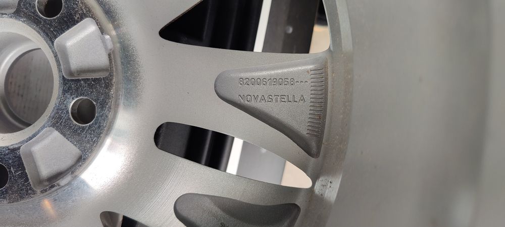 Janta Renault R17 noua