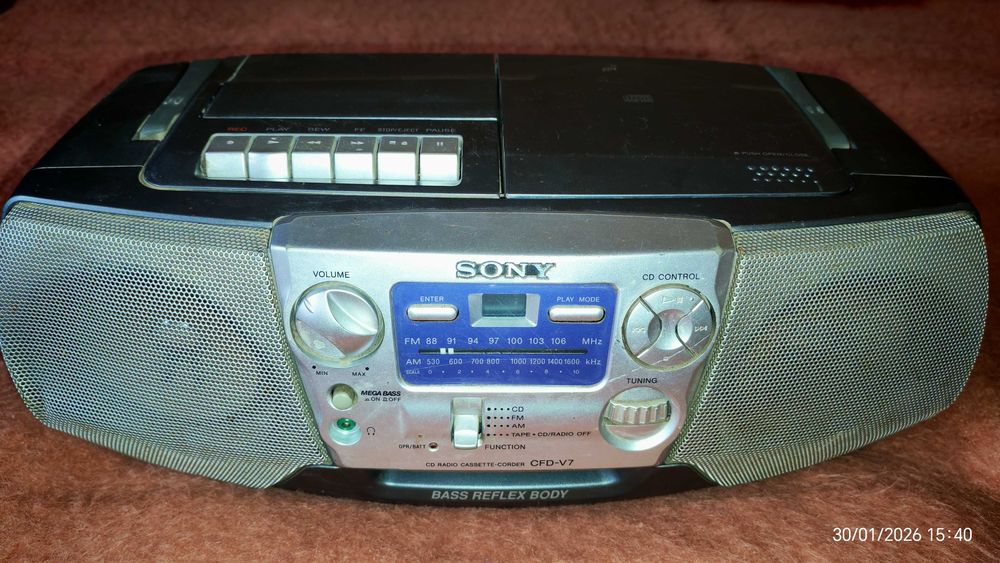 Radiocasetofon Panasonic RX-CS710 + FS430