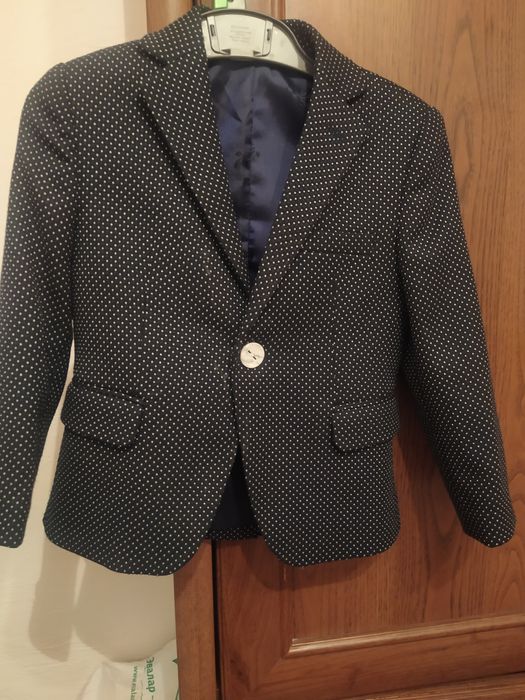 Пиджак для мальчика на 3-5лет