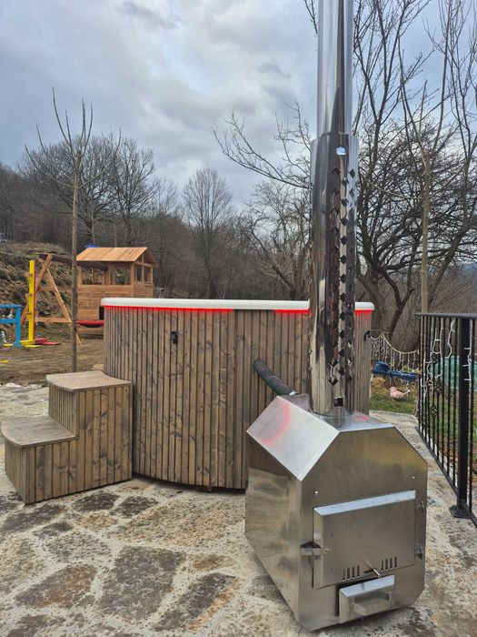 Джакузи с всички екстри НАЛИЧНИ