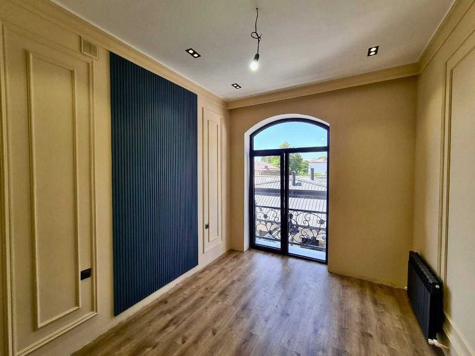 Элегантная постройка отличного Евро дома с 5 комнатами