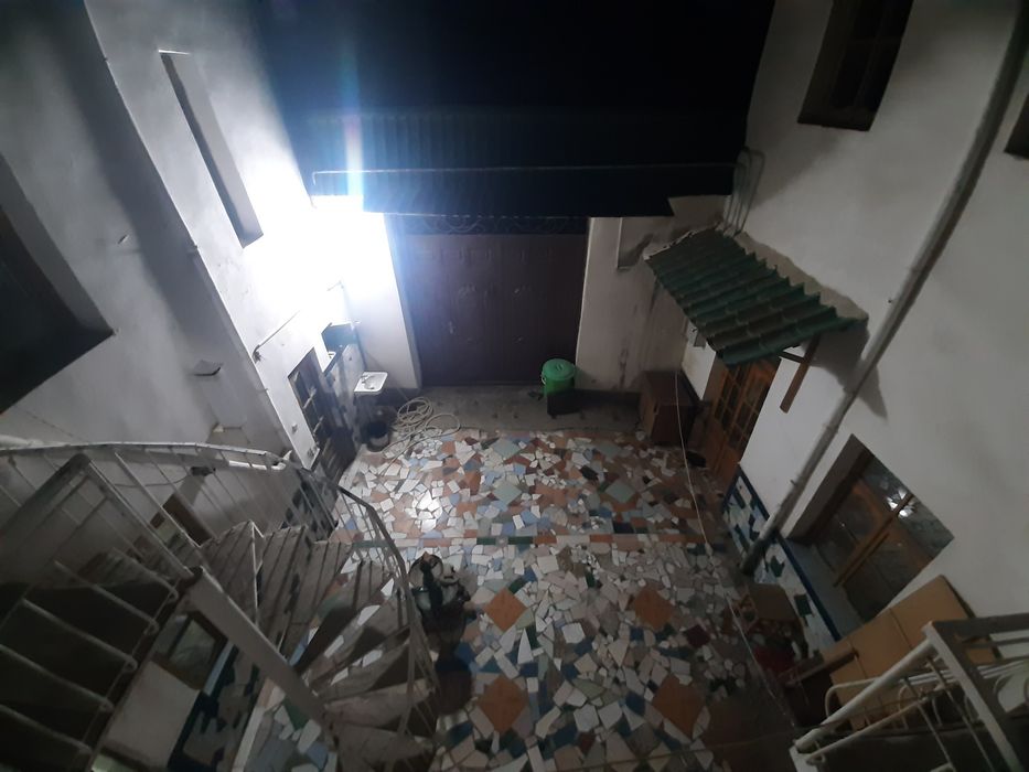 Eski Med.Institut yonida tayyor hovlicha sotiladi