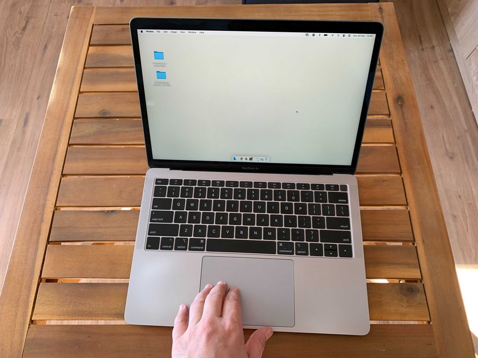 Лап топ MacBook Air 13 inch. В отлично състояние!