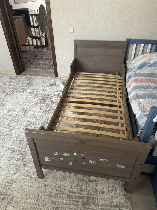 продам кровать икеа
