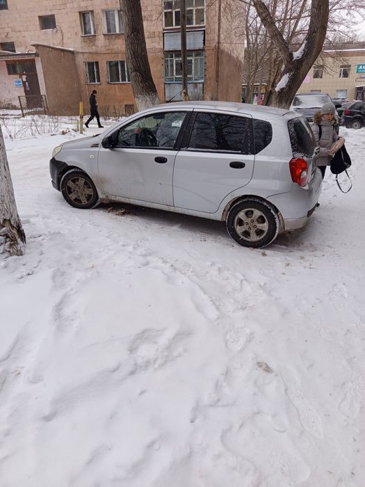 Продам Шевроле Авео 2011